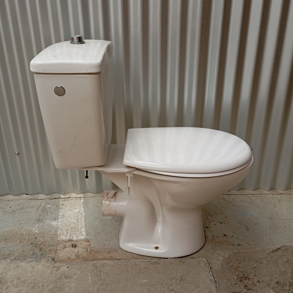 WC cuvette H: 38cm réservoir double chasse WW