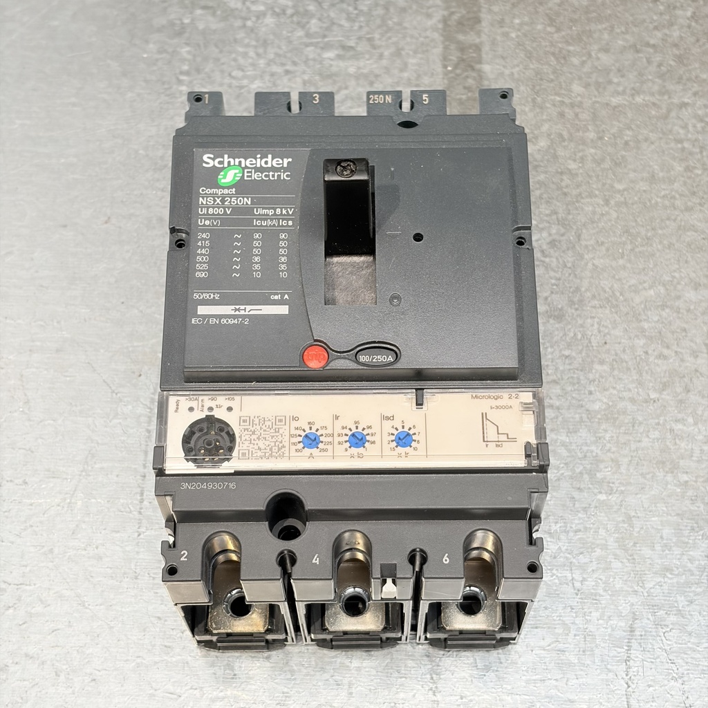 Disjoncteur 3P sans déclencheur