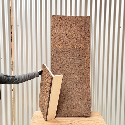 [7.3.367-001] Contreplaqué 18mm + liège 50mm