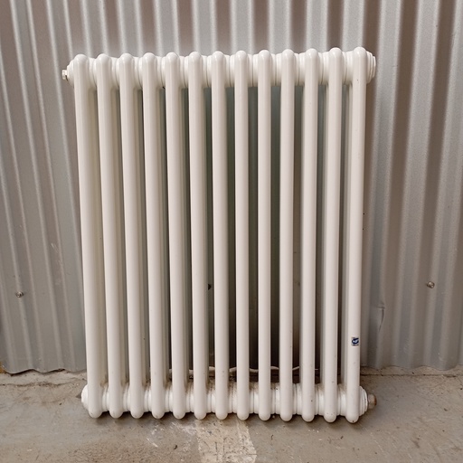 [8.1.381-005] Radiateur style fonte en acier H:75cm -3 colonnes- 13 éléments